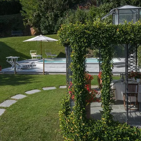 San Siro Sleeps 8 Pool Wifi 别墅 *